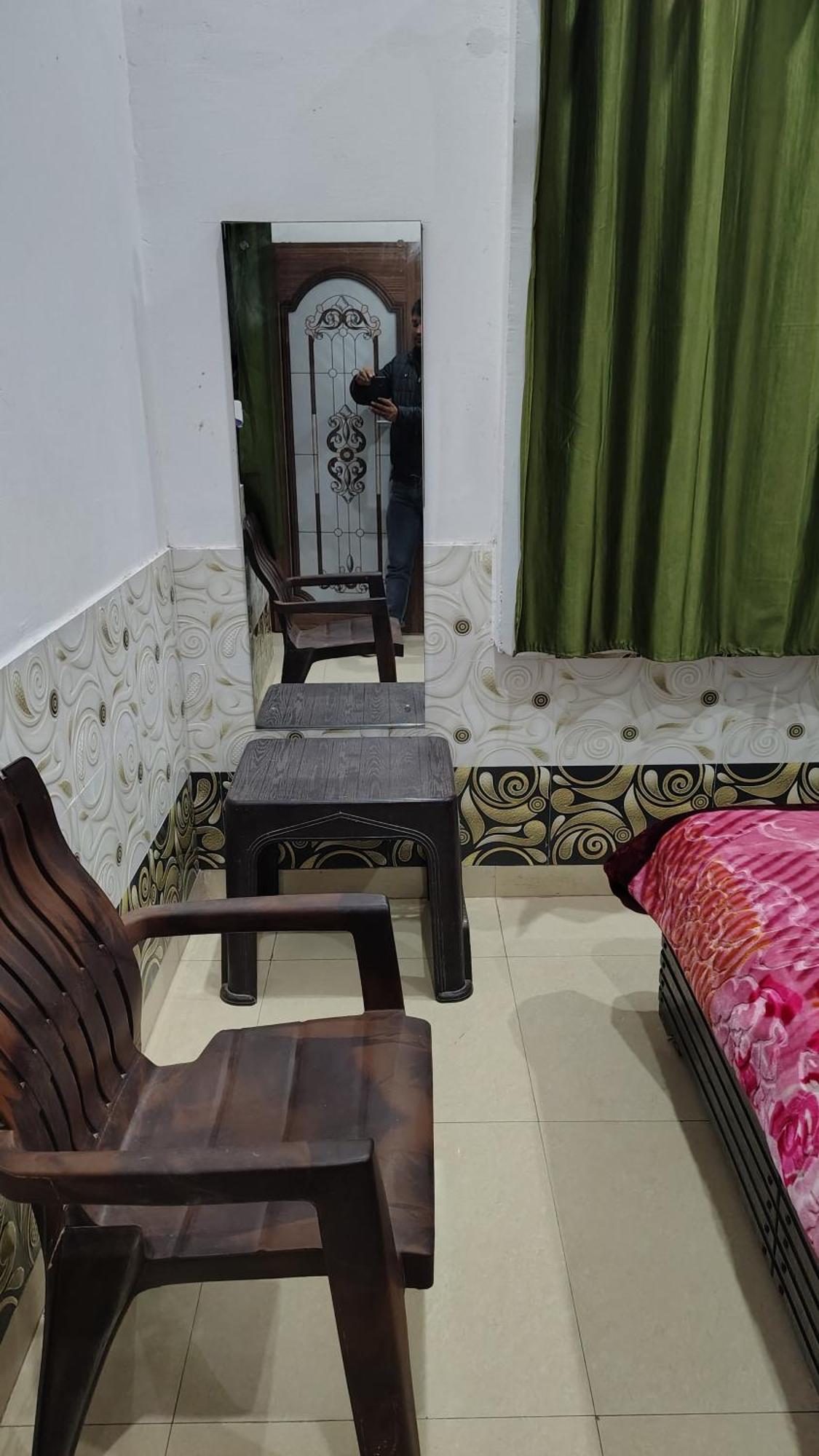 Shri Haridas Kripa Dham Ashram Vrindāvan Chambre photo