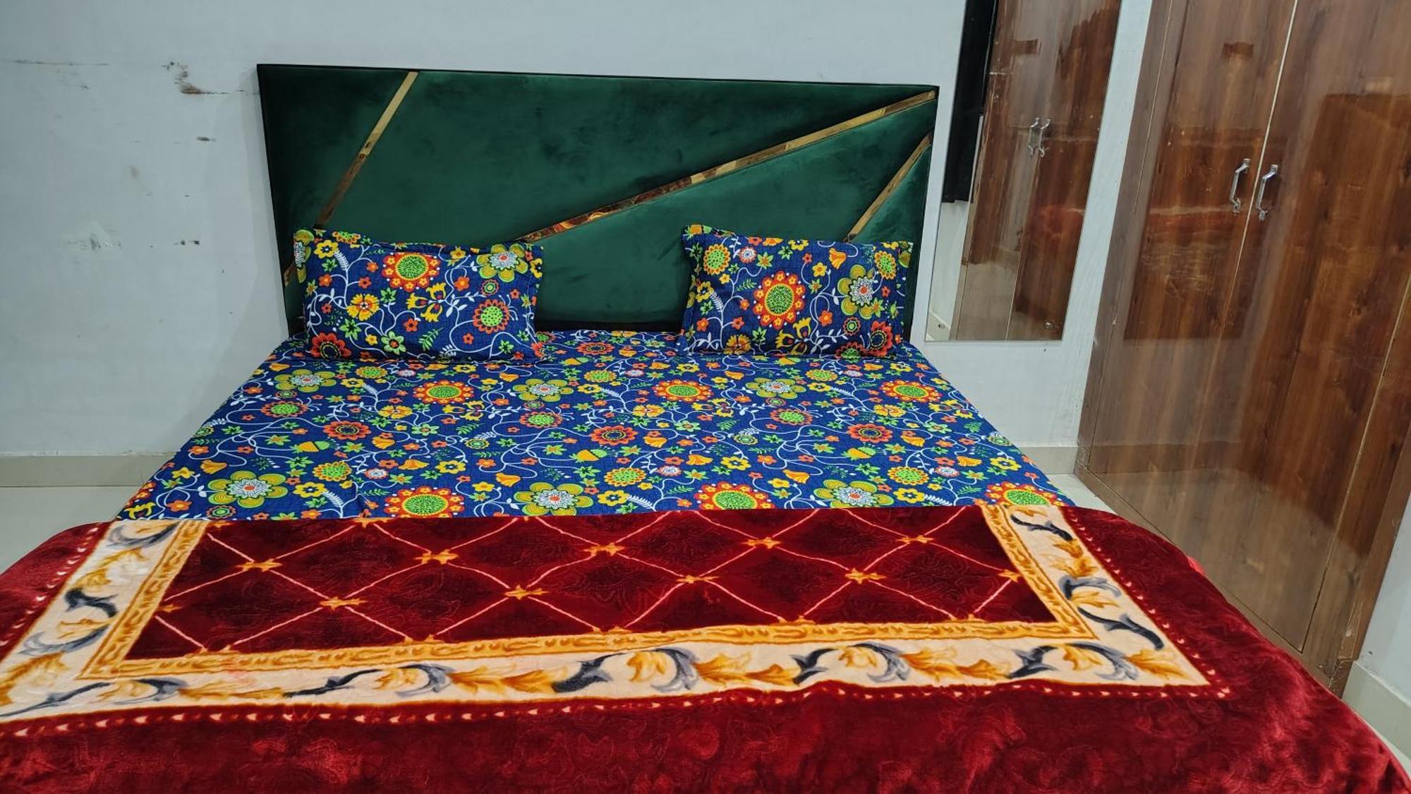 Shri Haridas Kripa Dham Ashram Vrindāvan Chambre photo